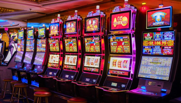 Risk vs Reward in High Volatility Pokies